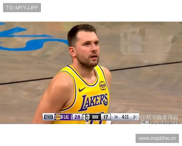 瑞安·洛赫特泳池边聊豪车，感觉他生活比比赛还精彩啊！