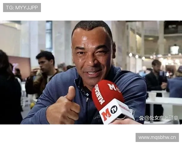 马尔蒂尼与卡福防守职责分散下的边后卫结构偏移趋势